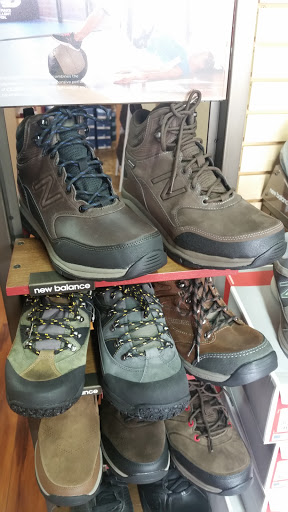 Shoe Store «Wide Shoes Only», reviews and photos, 203 Airport Way, Renton, WA 98057, USA