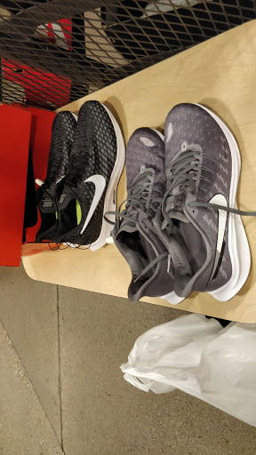 Sporting Goods Store «Nike Clearance Store», reviews and photos, 5000 S Arizona Mills Cir #240, Tempe, AZ 85282, USA