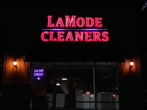 Dry Cleaner «La Mode Quality Cleaners of Tulsa Dry Cleaning», reviews and photos, 6006 S Yale Ave, Tulsa, OK 74135, USA
