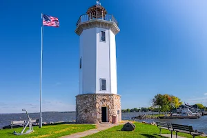 Fond du Lac Lighthouse image