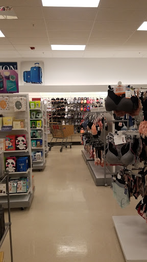 Department Store «Marshalls», reviews and photos, 70 Worcester-Providence Turnpike, Millbury, MA 01527, USA