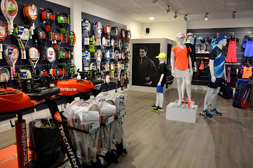 Magasin d'articles de sports Tennis Achat Courtabœuf Villejust