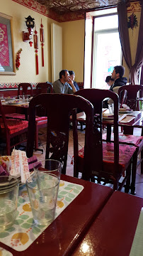 Atmosphère du Restaurant chinois Le Royal à Rochefort - n°3