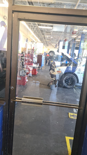 Auto Parts Store «Pep Boys Auto Parts & Service», reviews and photos, 4014 Niles St, Bakersfield, CA 93306, USA