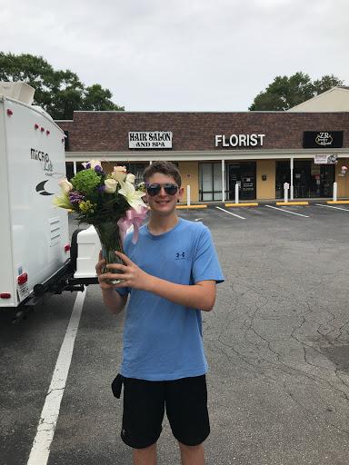 Florist «Divine Designs Floral & Tropicals», reviews and photos, 208 Oakfield Dr, Brandon, FL 33511, USA