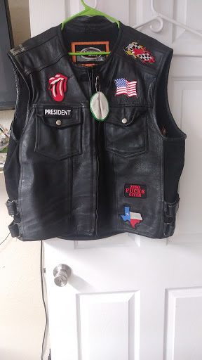 Dry Cleaner «Signature Avenue Cleaners», reviews and photos, 705 Sawdust Rd, Spring, TX 77380, USA