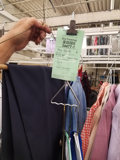 Dry Cleaner «Afton Oaks Fine Cleaners», reviews and photos, 4701 Richmond Ave, Houston, TX 77027, USA