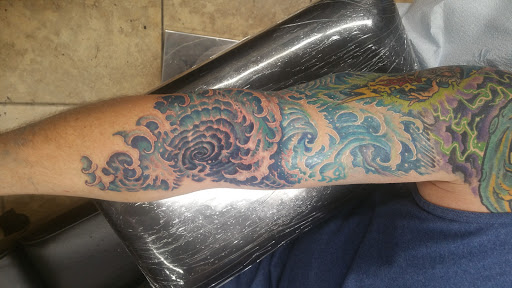 Tattoo Shop «Costa Mesa Tattoo», reviews and photos, 788 W 19th St, Costa Mesa, CA 92627, USA