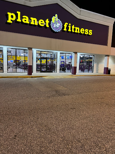 Gym «Planet Fitness», reviews and photos, 11001 Hull Street Rd, Midlothian, VA 23112, USA