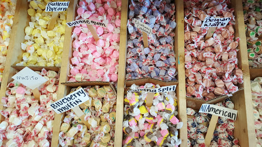 Candy Store «Rocket Fizz Raleigh», reviews and photos, 5017 Falls of Neuse Rd, Raleigh, NC 27609, USA