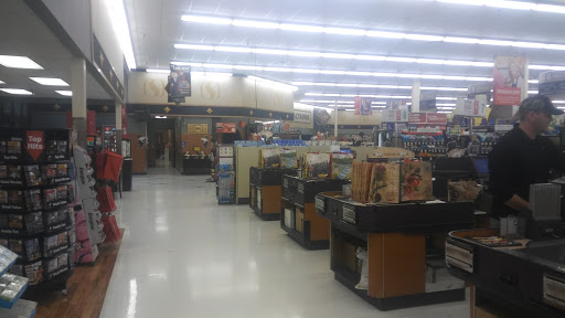 Grocery Store «Safeway», reviews and photos, 1051 SW 1st Ave, Canby, OR 97013, USA