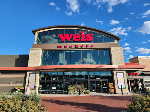 Weis Markets, 4525 Valley Road, Enola, PA 17025, USA, 