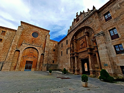 Parroquia católica de La Asunción de Nuestra Señora Calle Prestiño, 8, 26326 San Millán de la Cogolla, La Rioja, España