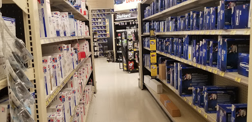 Auto Parts Store «Advance Auto Parts», reviews and photos, 1215 Main St, Hamilton, OH 45013, USA