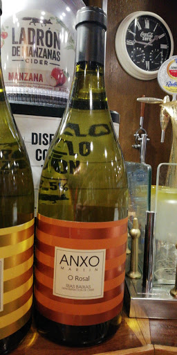 Taparía Vinoteca Xoxe's