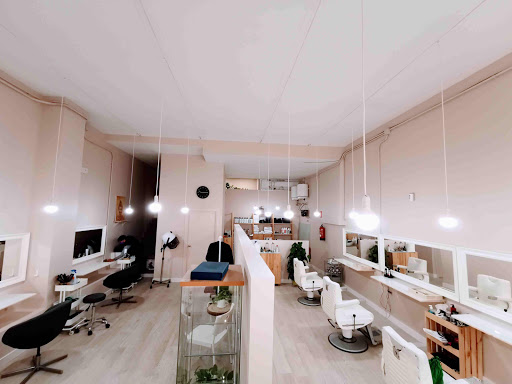 GL'S Salón de Beauty Barbería Peluquería Sant Cugat en Sant Cugat del Vallès, Barcelona