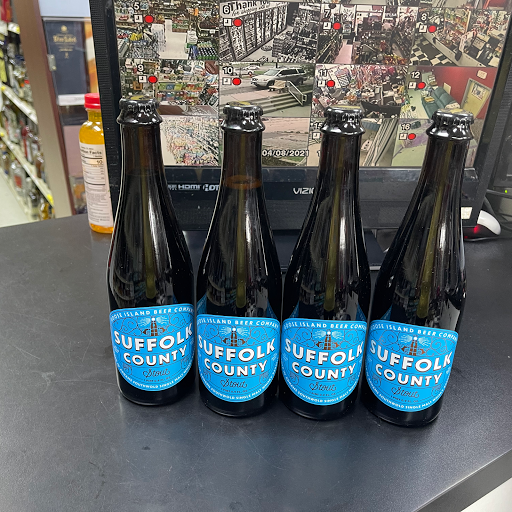 Liquor Store «Royal Liquor & Wine», reviews and photos, 1015 N Randall Rd, Elgin, IL 60123, USA