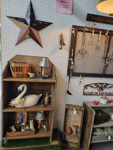 Flea Market «The Slatington Marketplace», reviews and photos, 8281 PA-873, Slatington, PA 18080, USA