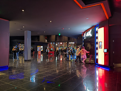 Shopping Mall «River Park Shopping Center», reviews and photos, 71 E Via la Plata, Fresno, CA 93720, USA