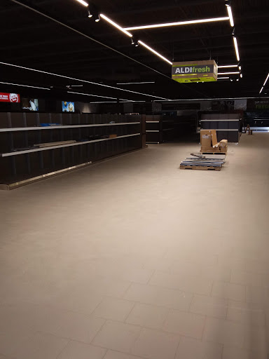 Supermarket «ALDI», reviews and photos, 1025 Wylie Dr, Bloomington, IL 61705, USA