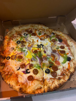Pizza papa au feu de bois à Créteil