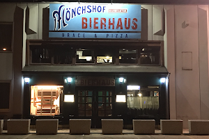 Monchshof Bierhaus brace & pizza image