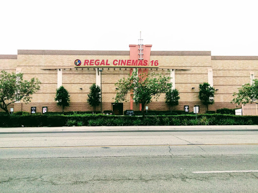 Movie Theater «Regal Cinemas Riverside Plaza 16», reviews and photos, 3535 Riverside Plaza Dr, Riverside, CA 92506, USA