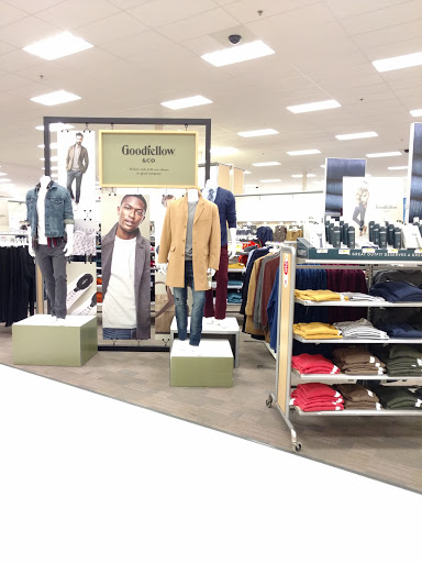 Department Store «Target», reviews and photos, 2975 Horseblock Road, Medford, NY 11763, USA