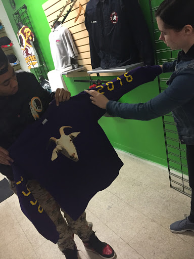 Custom T-shirt Store «Capital Custom T-Shirts Plus», reviews and photos, 13637 Dumfries Rd, Manassas, VA 20112, USA