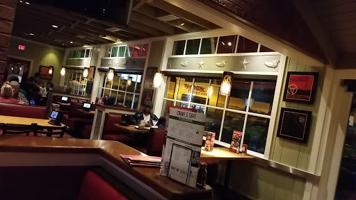 Chilis Grill & Bar image 9