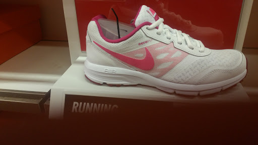 Sporting Goods Store «Nike Factory Store», reviews and photos, 4600 Shelbyville Rd #615, Louisville, KY 40207, USA