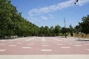 Plaza de la Familia image