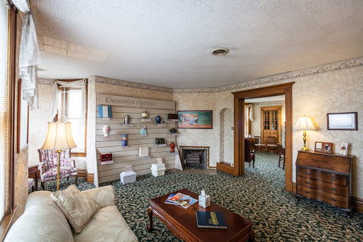 Funeral Home «Webb Noonan Kidd Funeral Home», reviews and photos, 240 Ross Ave, Hamilton, OH 45013, USA