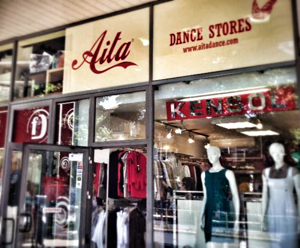 Отзиви за Магазин за обувки, дрехи и аксесоари за танци Aita в Варна - Магазин за дрехи