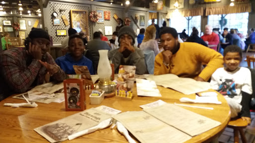 American Restaurant «Cracker Barrel Old Country Store», reviews and photos, 10250 Plaza Americana Dr, Baton Rouge, LA 70816, USA