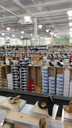 Shoe Store «DSW Designer Shoe Warehouse», reviews and photos, 17502 Hawthorne Blvd, Torrance, CA 90504, USA