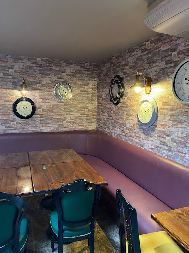 THE RAMBLING HOUSE BAR & RESTAURANT