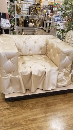 Shopping Mall «Buckhead Crossing Shopping Center», reviews and photos, 2625 Piedmont Rd NE, Atlanta, GA 30324, USA