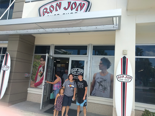 Clothing Store «Ron Jon Surf Shop», reviews and photos, 377 Mandalay Ave, Clearwater Beach, FL 33767, USA