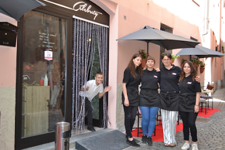 Celebrity – Bar Risto Burger Via de Lostan, 27, 11100 Aosta AO, Italia