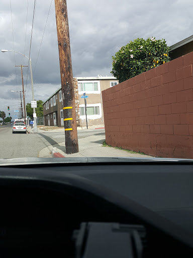 Grocery Store «Vons», reviews and photos, 410 Manhattan Beach Blvd, Manhattan Beach, CA 90266, USA