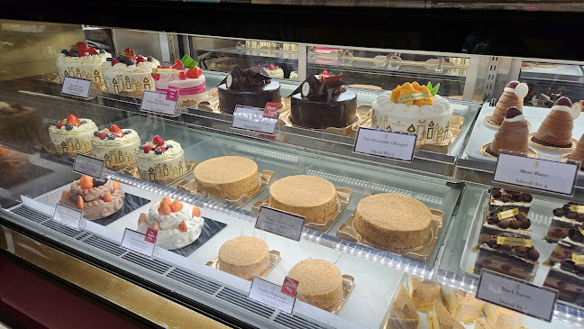 Henri Charpentier - Singapore