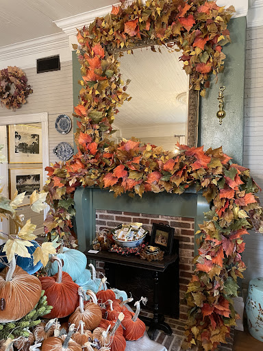 Boutique «High Cotton Vintage Home Furnishings», reviews and photos, 213 N Spring St, Manchester, TN 37355, USA