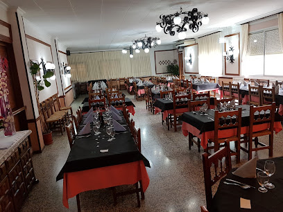 Restaurant i Hostal Can Rius - Avinguda de la Misericòrdia, 79, 43781 La Fatarella, Tarragona, Spain