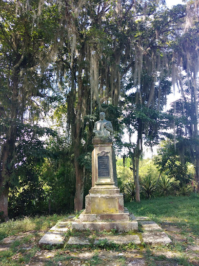 Monumento a Lucas Caballero