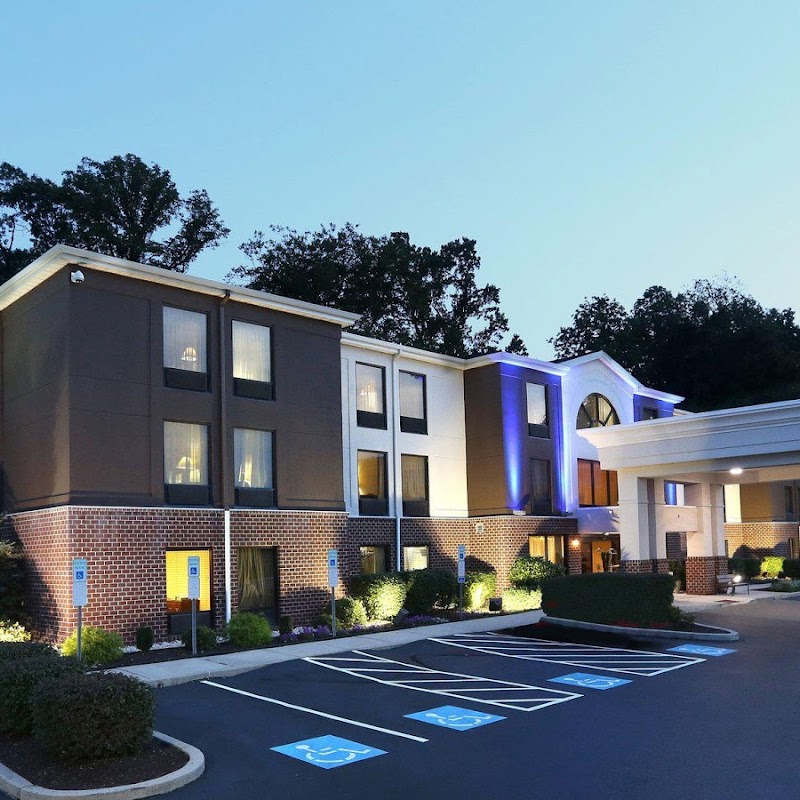 Holiday Inn Express & Suites West Chester, an IHG Hotel