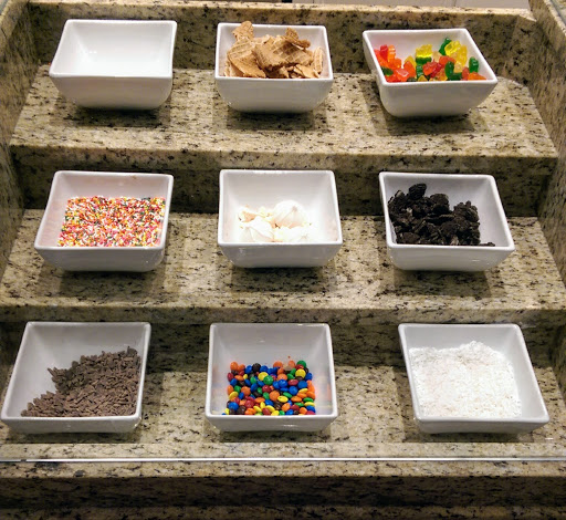 Ice Cream Shop «FRÍO Gelato - 517 Dempster, Evanston», reviews and photos, 517 Dempster St, Evanston, IL 60201, USA