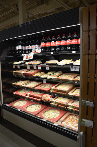 Supermarket «Hy-Vee», reviews and photos, 923 N 1st Ave, Winterset, IA 50273, USA