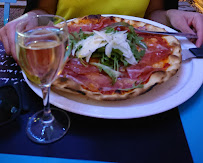 Plats et boissons du Pizzeria Pizza La Tournière - O Napolitan By Fabrizio à Antibes - n°7