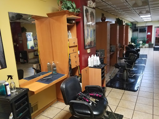 Beauty Salon «Magda & Diana Salon», reviews and photos, 235 E Cass St, Joliet, IL 60432, USA